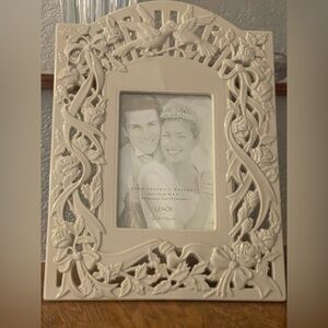 Lenox Cream Floral Accent Frame